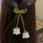 Crochet tulip hair tie